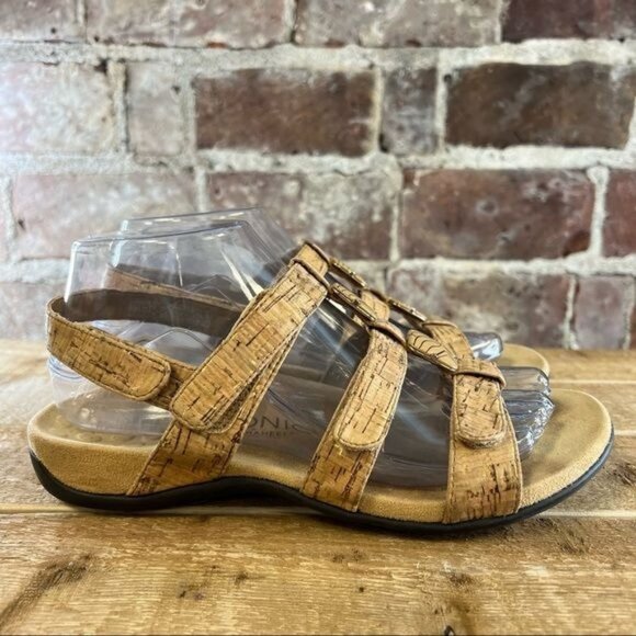 Vionic Rest Amber Cork Triple Strap Tan Sandals Sz 7 - Picture 1 of 12